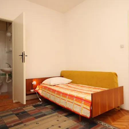 Guest house And By The Sea Baska Voda, Makarska - 6748 Baska Voda